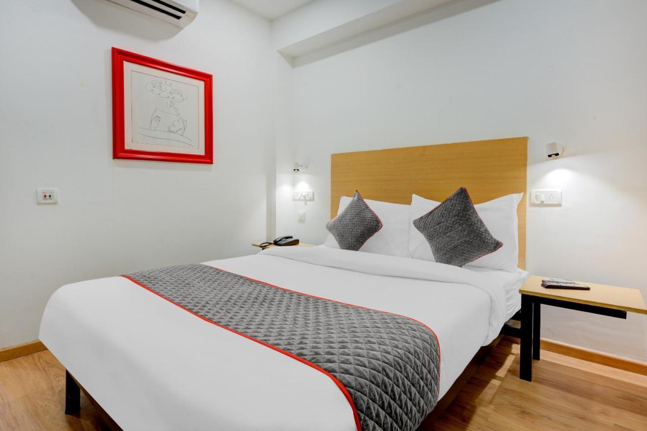 Hotel Oyo Townhouse 74871 Thoraipakkam Chennai Exterior foto